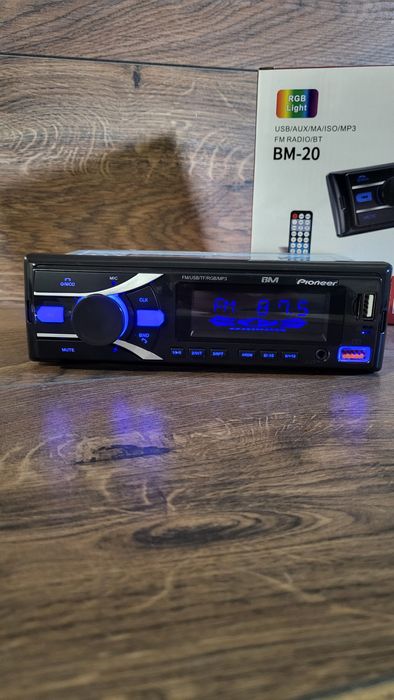 Bluetooth магнітола BM-20/USB/AUX/змінна підсвітка