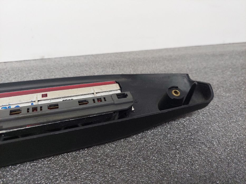 Luz stop adicional / 3º stop FORD Ka (RU8)