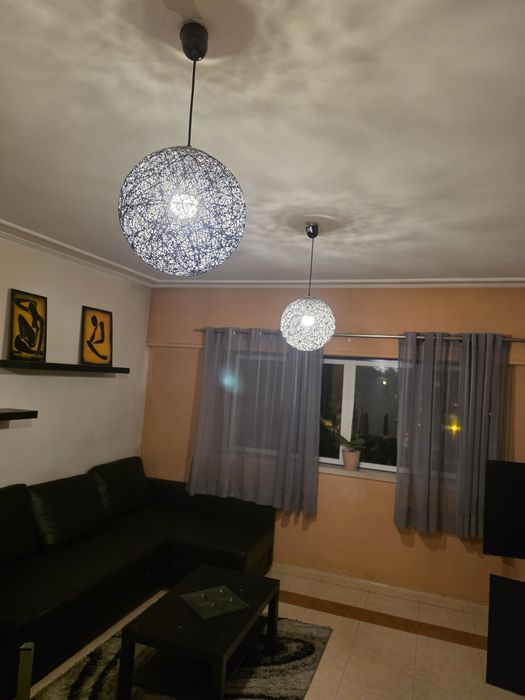 Sofa com Arrumação 2 mesas e tapete