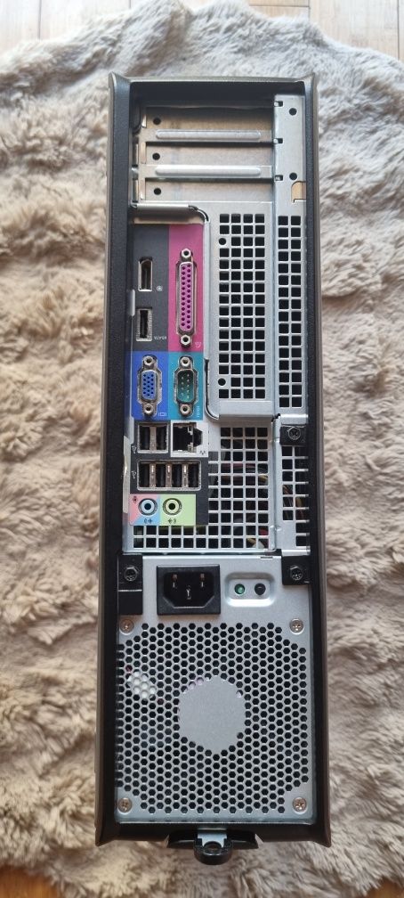 Komputer stacjonarny Dell Optiplex 780