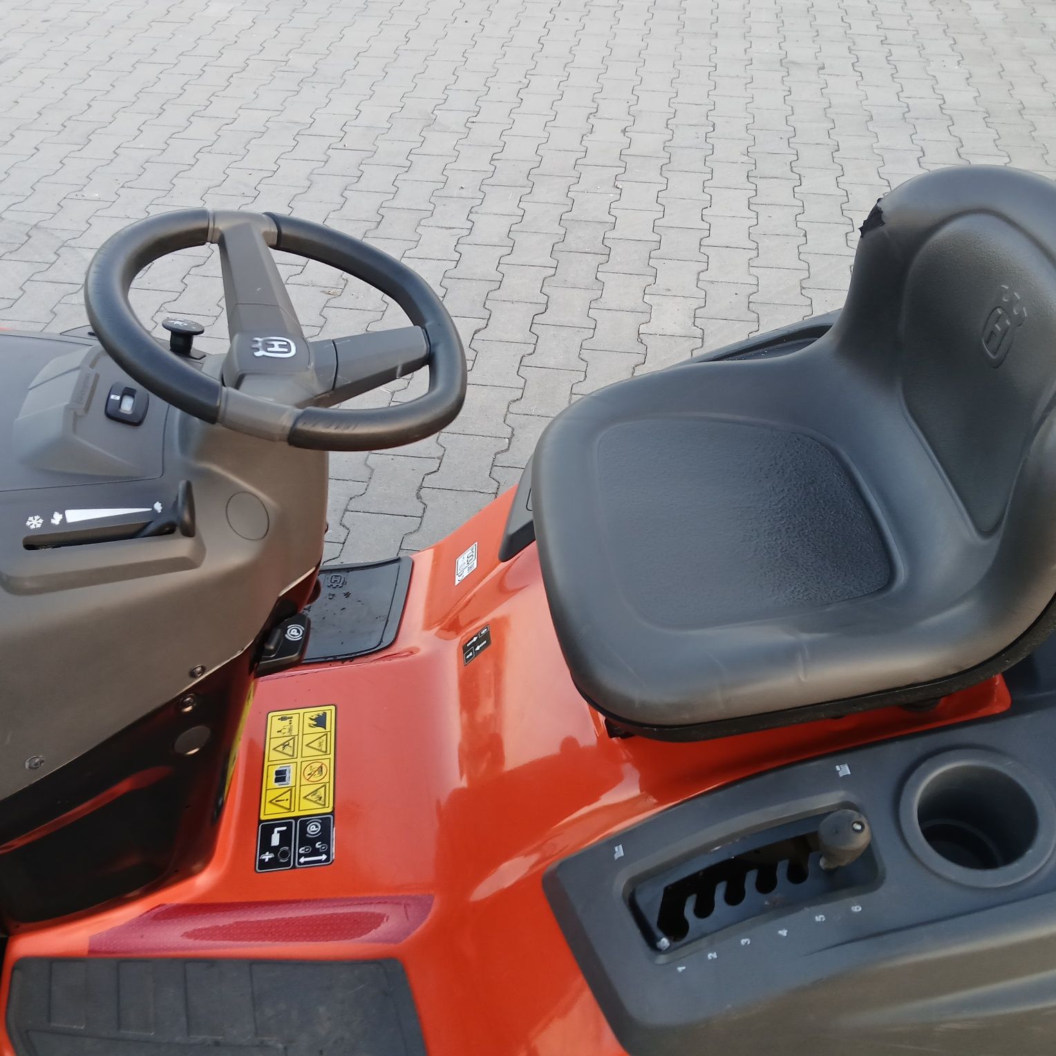 Traktorek kosiarka Husqvarna TC 239T  20km V Dowóz Gwarancj