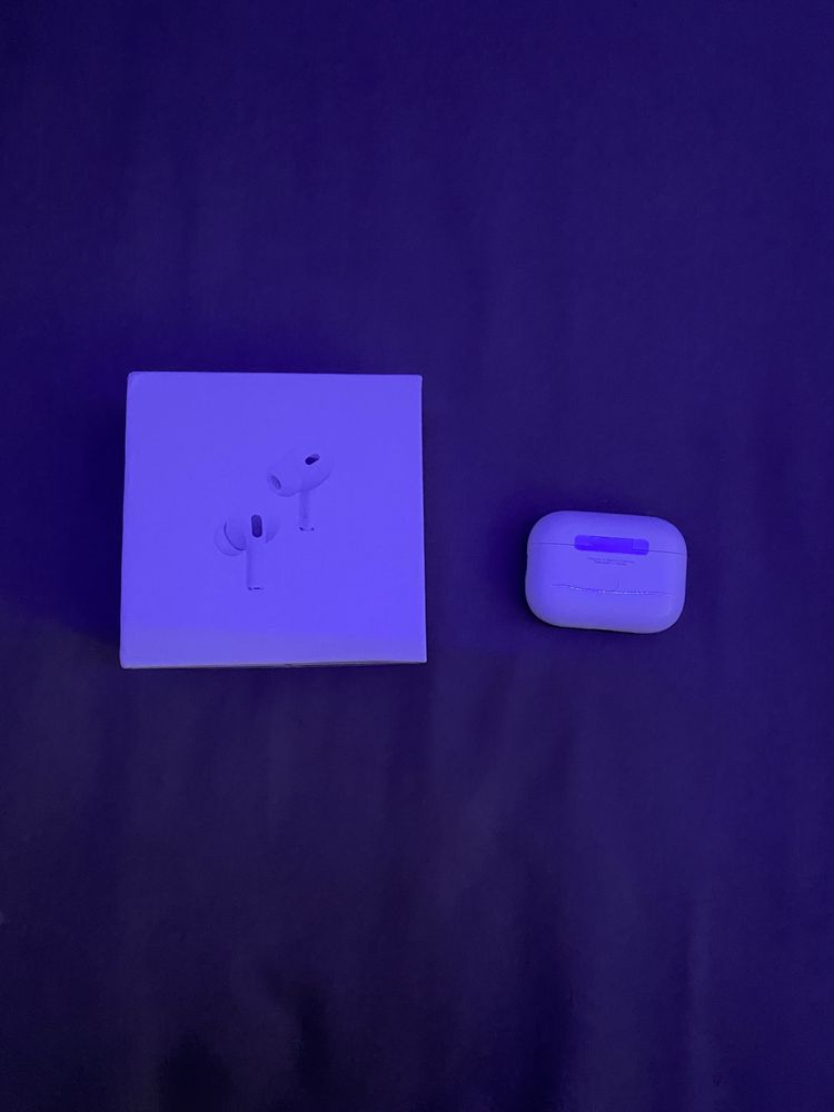 AirPods Pro 2 z ANC jak nowe, raz połączone