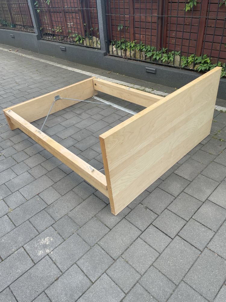 Lóżko Ikea Malm 140 x 200 - rama
