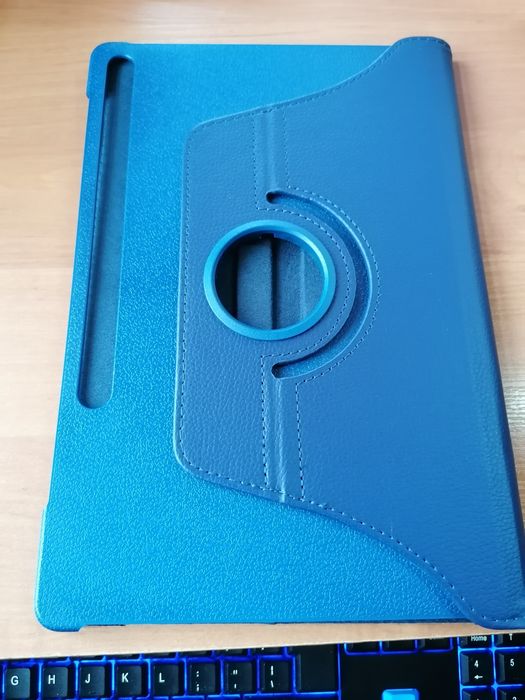 Pokrowiec Etui na tablet o wymiarach 29 x 19 cm