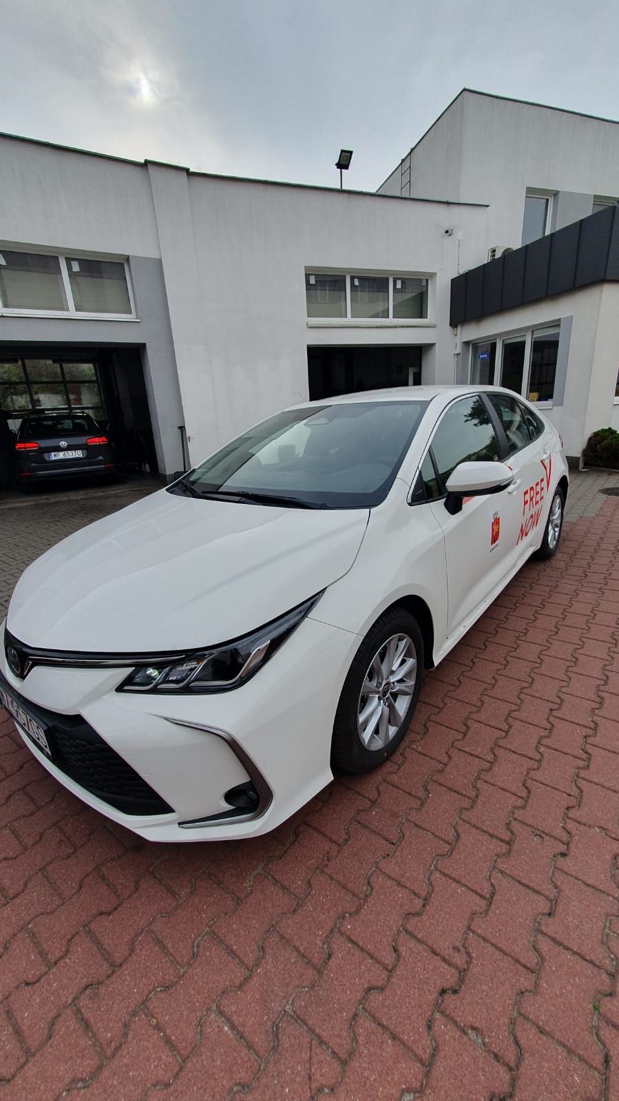 Wynajem aut Uber Bolt Taxi Opti taxi Toyota Corolla Auris Aygo Yaris