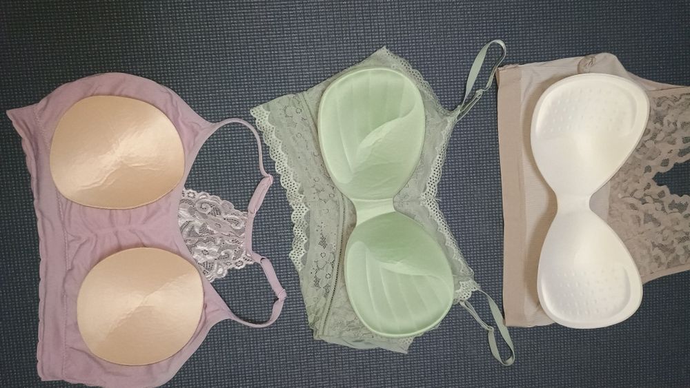 Бюстгальтери, топи, ліфи з Пуш-ап