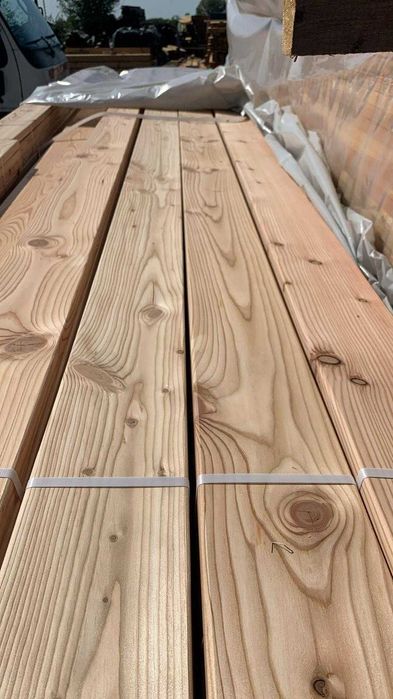 Deski tarasowe modrzew syberyjski 28x150mm ryflowana i gładka