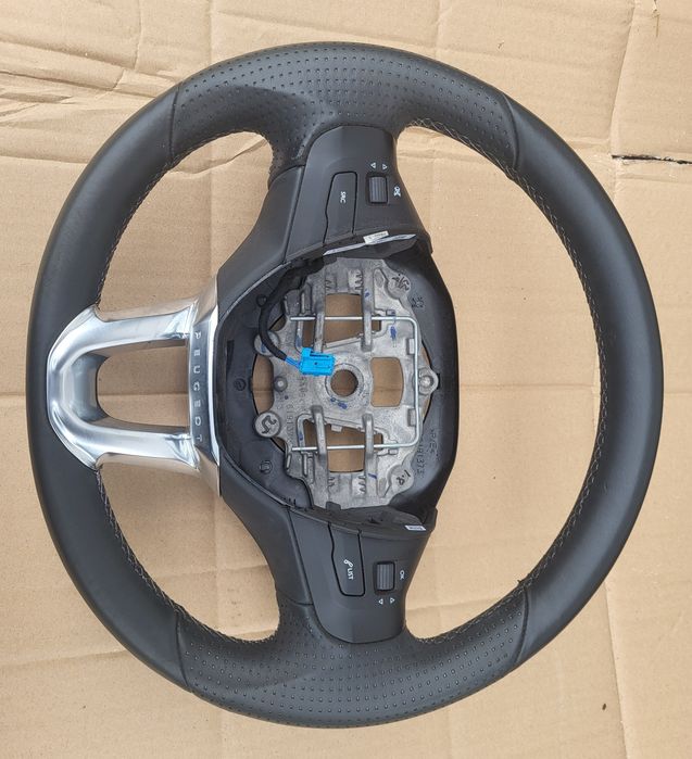 peugeot 2008 lift kierownica skórzana