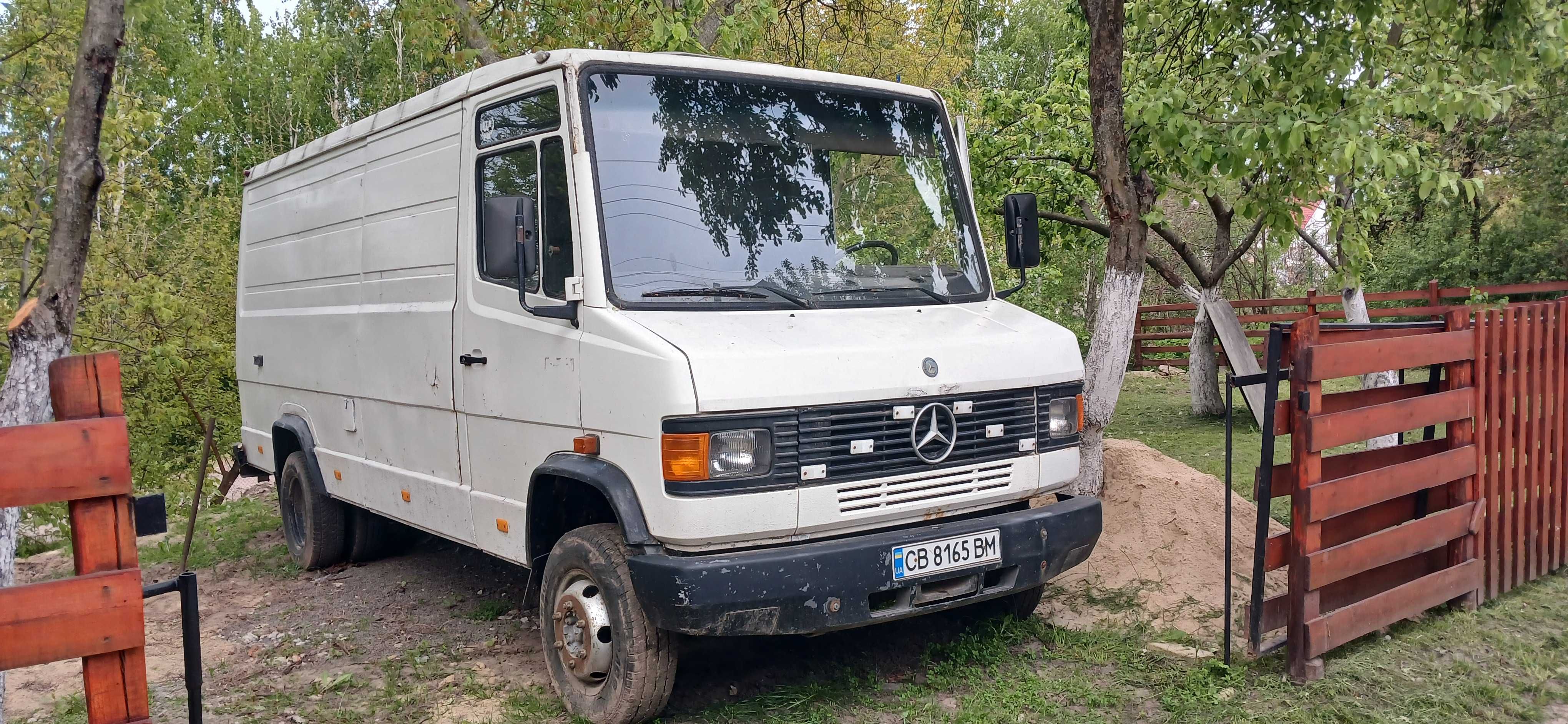 Продам Мерседес - 609
