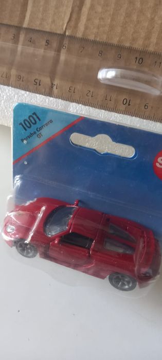 Porsche carrera GT siku