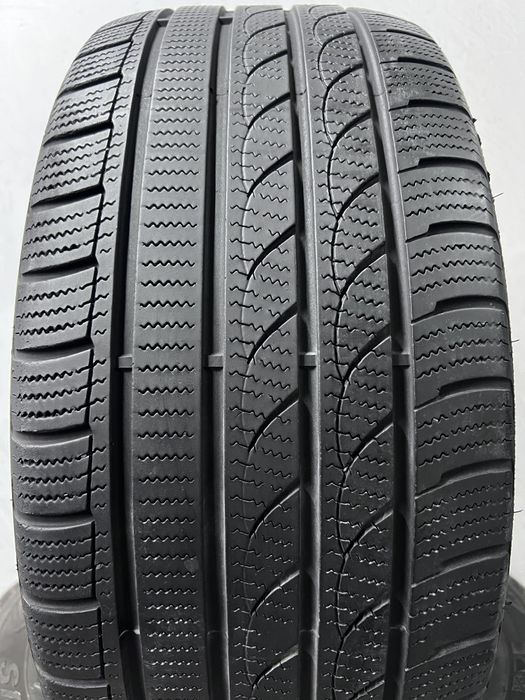 2шт зима 245/45/R18 2021р Tracmax Ice Plus S 210