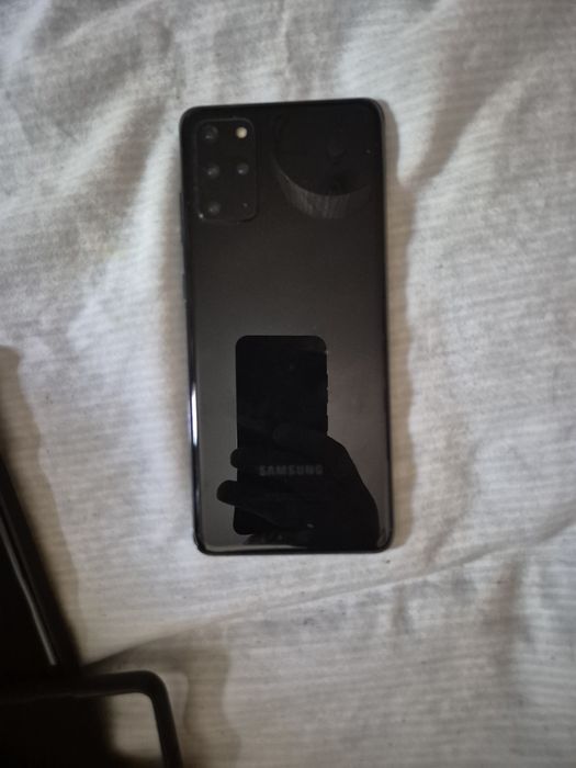 Tenho para venda este samsung galaxy S20+