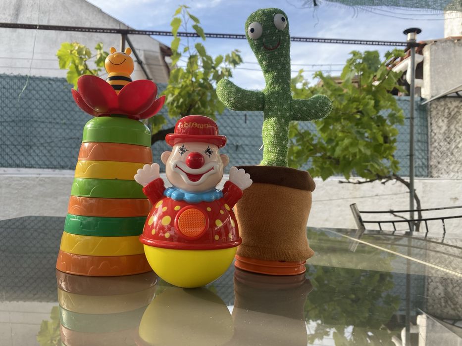 Brinquedos educativos  interativos musicais