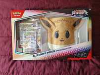 Prismatic Evolutions Pouch Collection