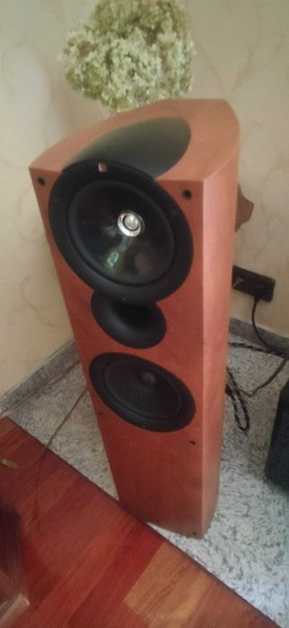 Kolumny Głośnikowe podłogowe stereo KEF iQ5