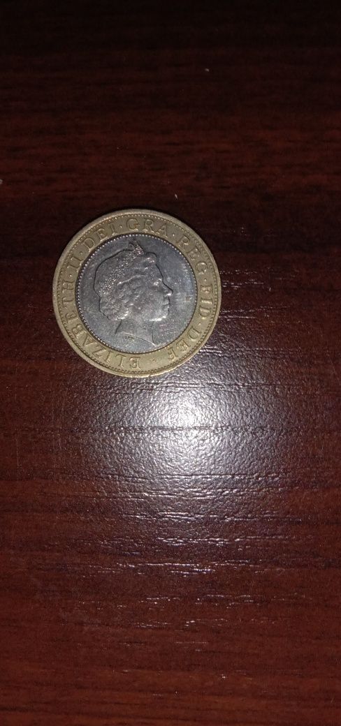 Монета Королева Англії