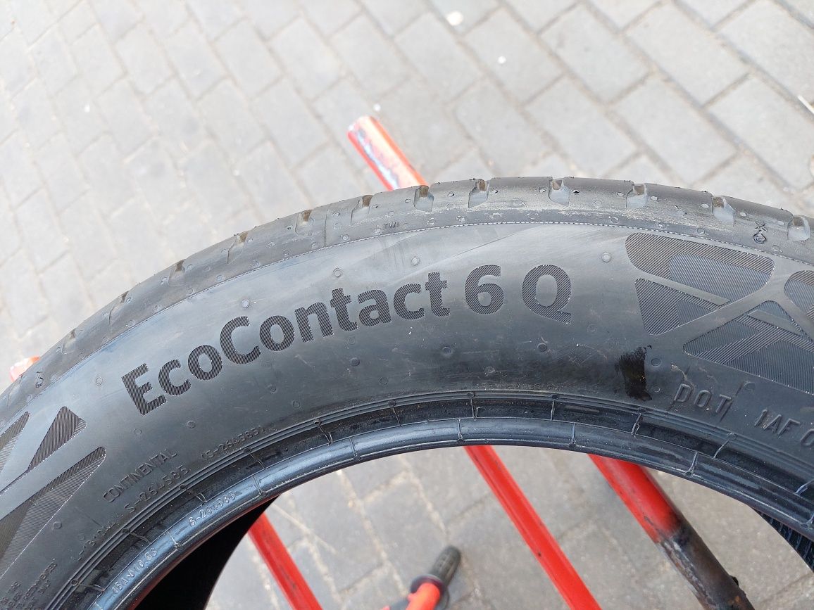 215/55r17 Continental