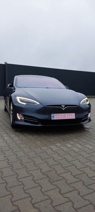 Тесла S 2016 Інтел 75d dual motor Tesla S