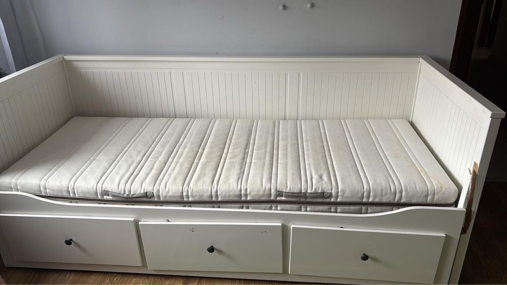 Łóżko ikea hemnes