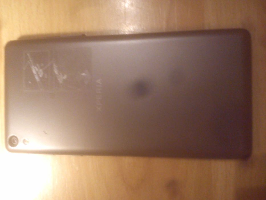 Smartphone Sony uszkodzony