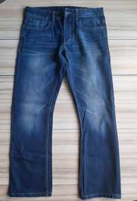 Продам  джинсы мужские