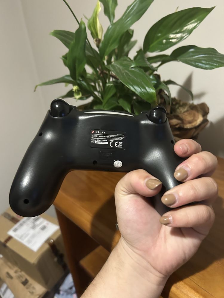 Comnado gaming nplay