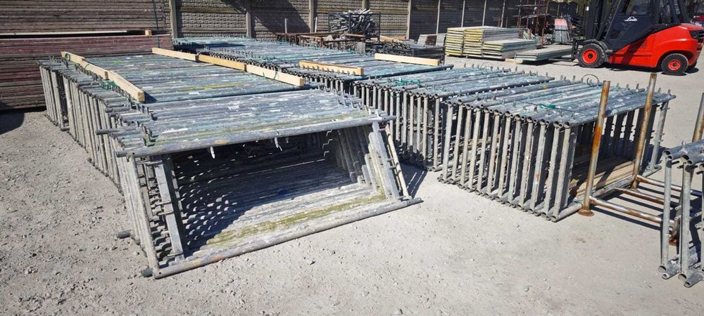 Używane ramy, rama na trzy podesty 200x110 oryginał Plettac stan BDB