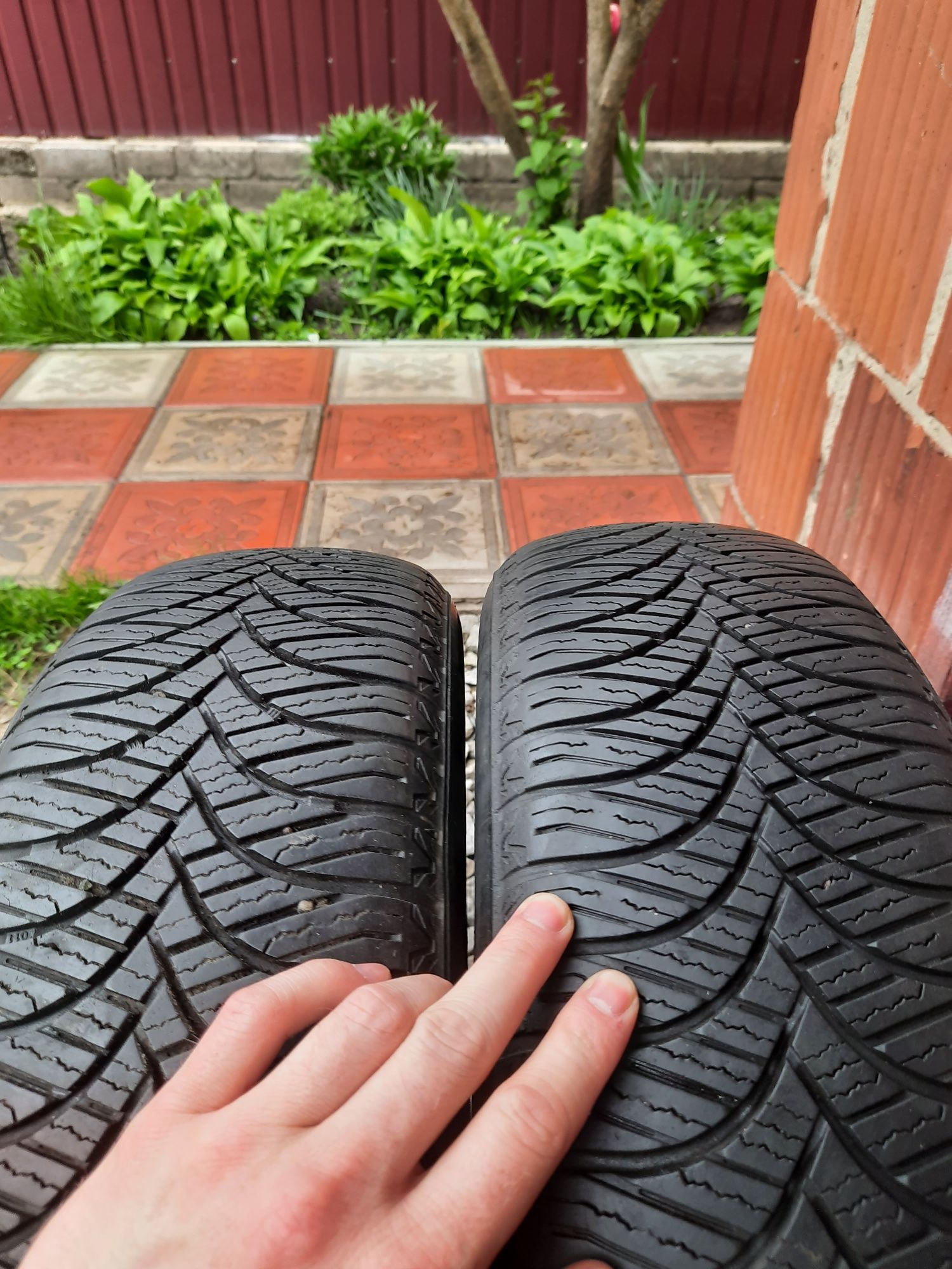 Шини всесезонні Goodride Elite Z401 ,175 70 R14
