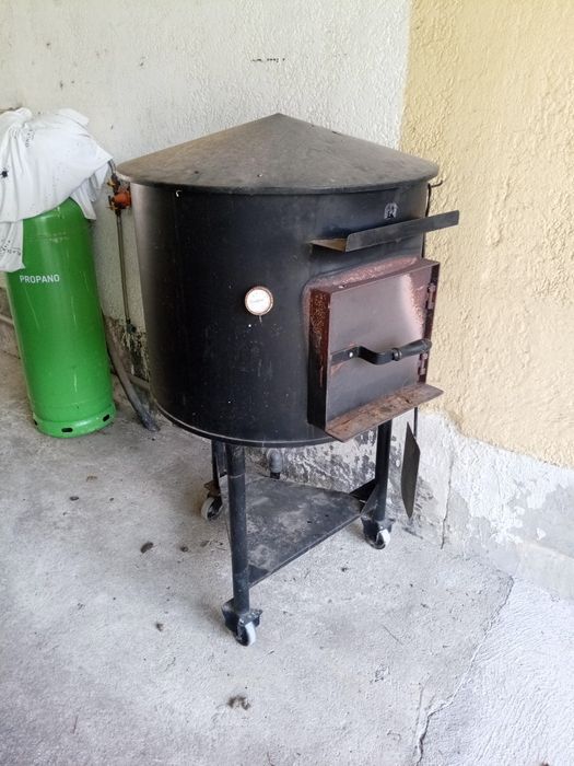 Forno a lenha com manómetro de pressão com Rodas