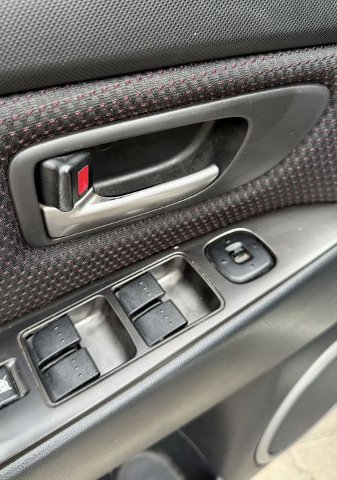 Mazda 3, 1.6 газ/бенз, АВТОМАТ, обслужена, в родной краске