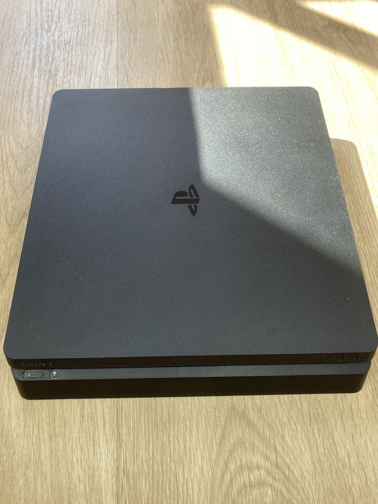 Ps4 1tb 1 comando com caregador sem cabo HDMI