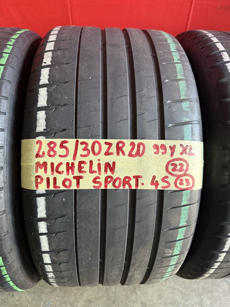 Pneus 285/30/20 Michelin Pilot Sport 4S Todos Iguais