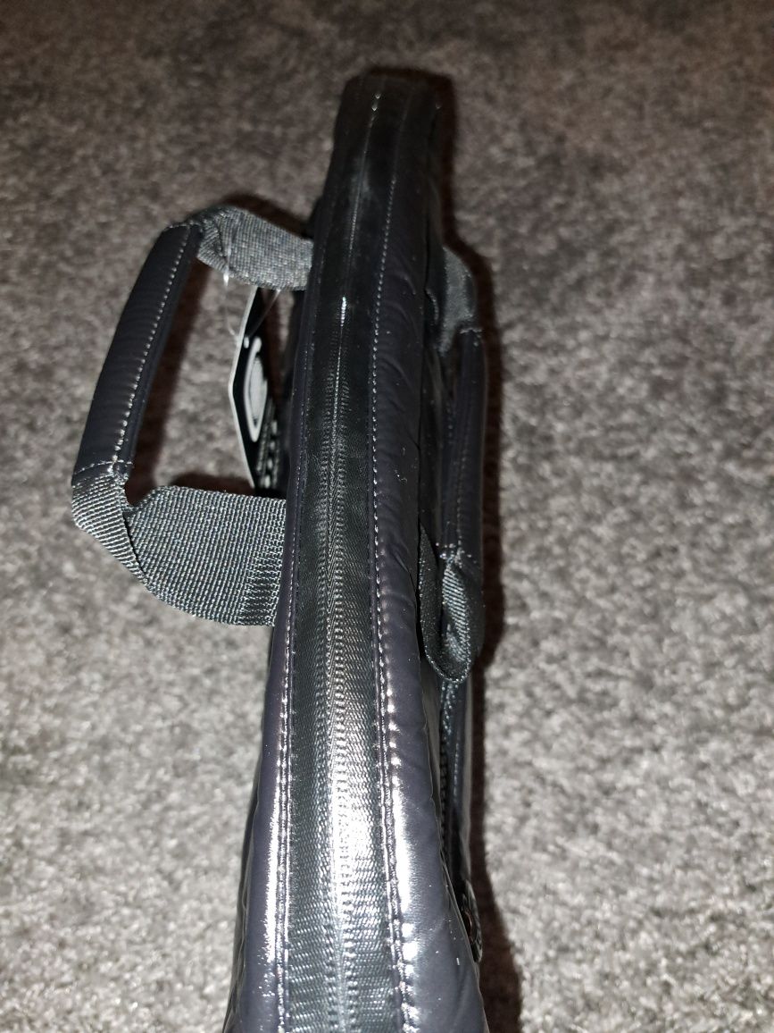 Torba na laptopa 15,6" damska śliczna czarna błysk