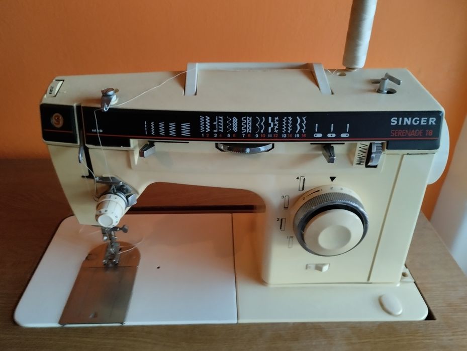 Máquina costura SINGER