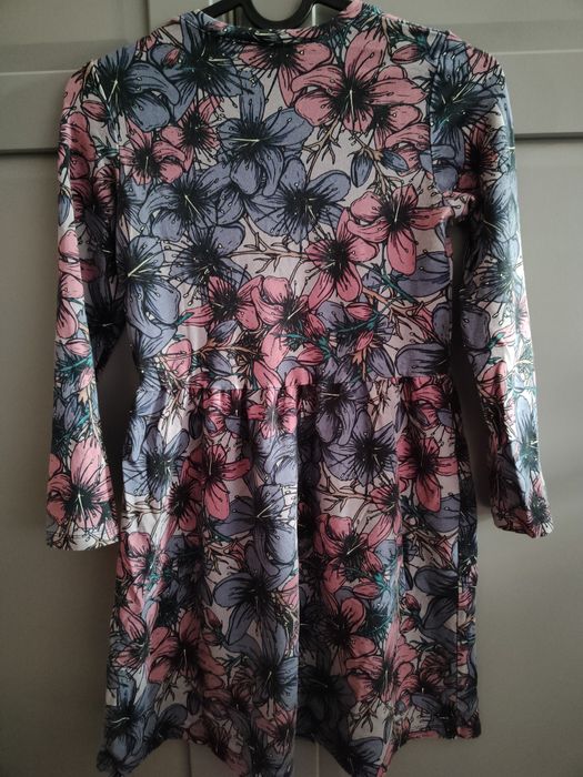 Sukienka Tuszyte 140-146 cm kwiaty bawełna długi rękaw