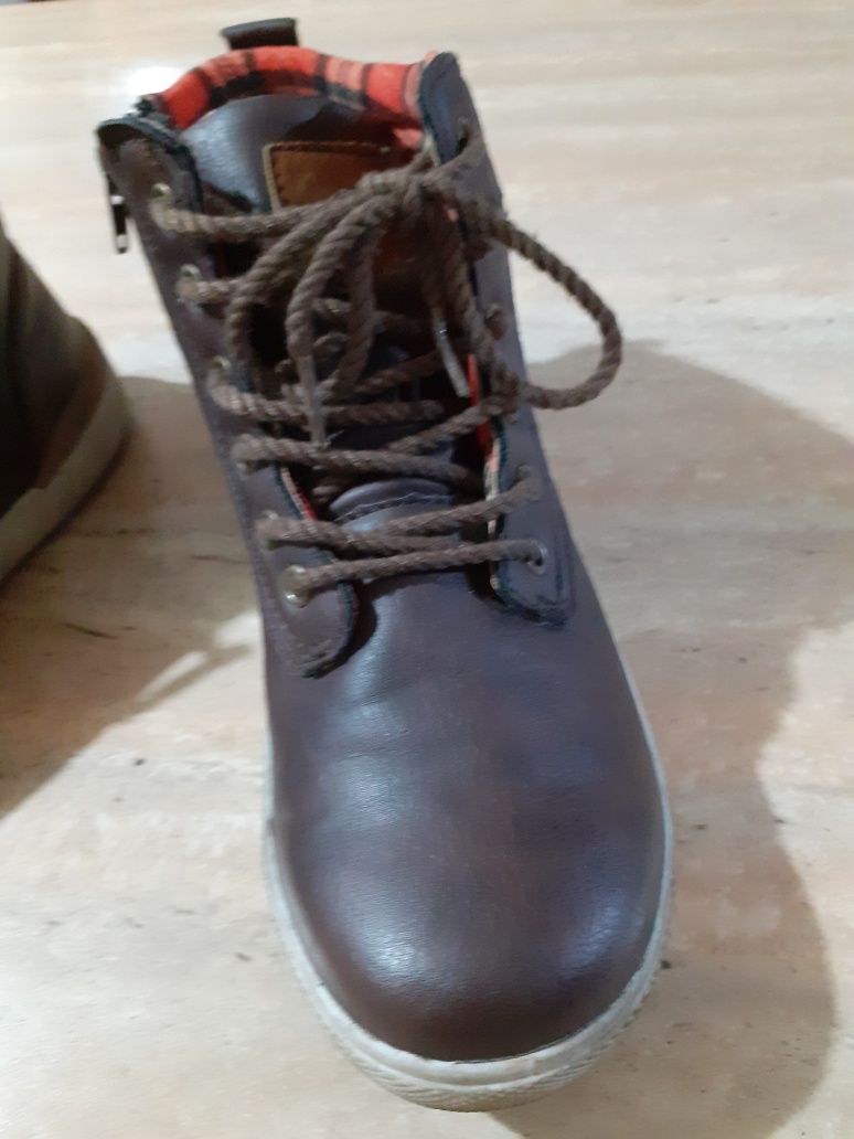 Buty chłopięce roz 36