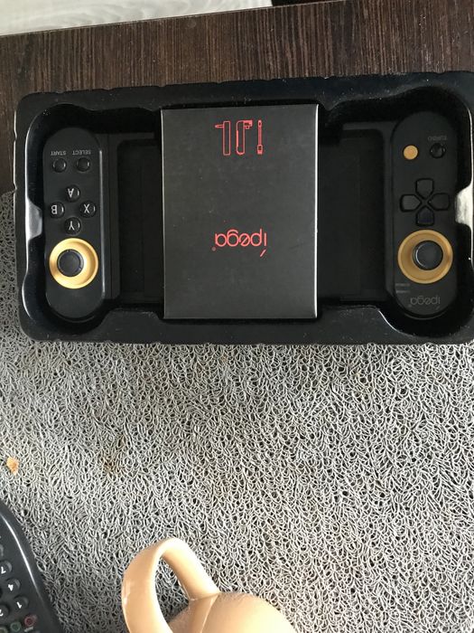 Gamepad kontroler bezprzewodowy do gier android/ios