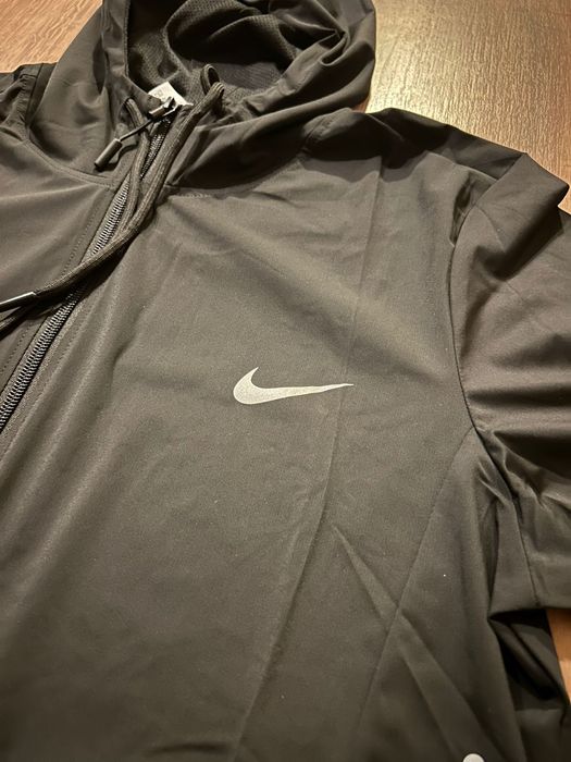 Casaco corta vento Nike