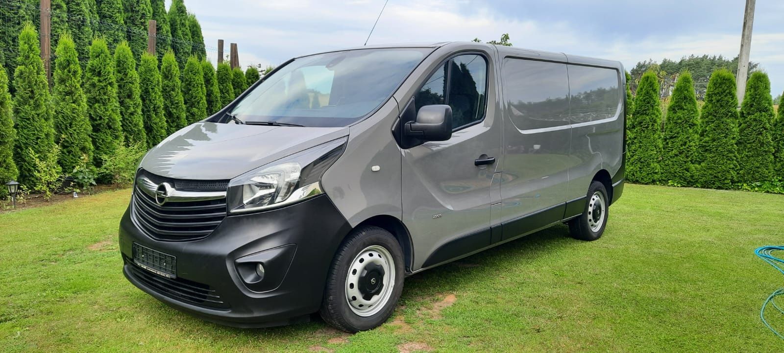 Opel Vivaro  Renault Trafic L2H1 Long Navi Klima Bogata wersja