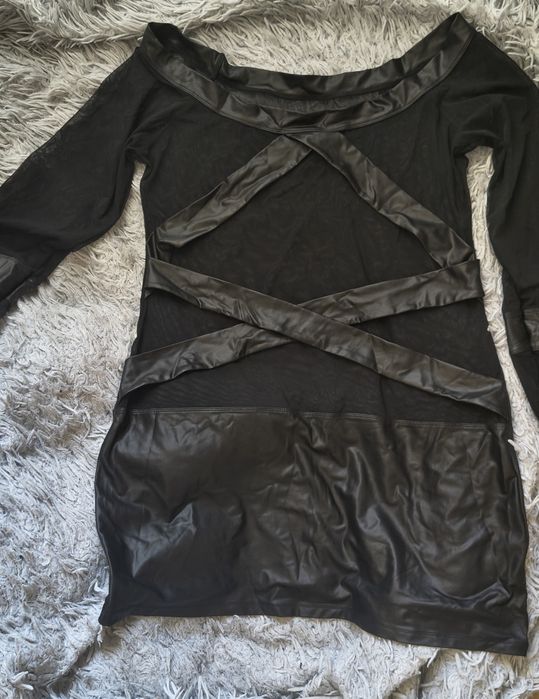 Seksowna czarna sukienka L/xl Axami