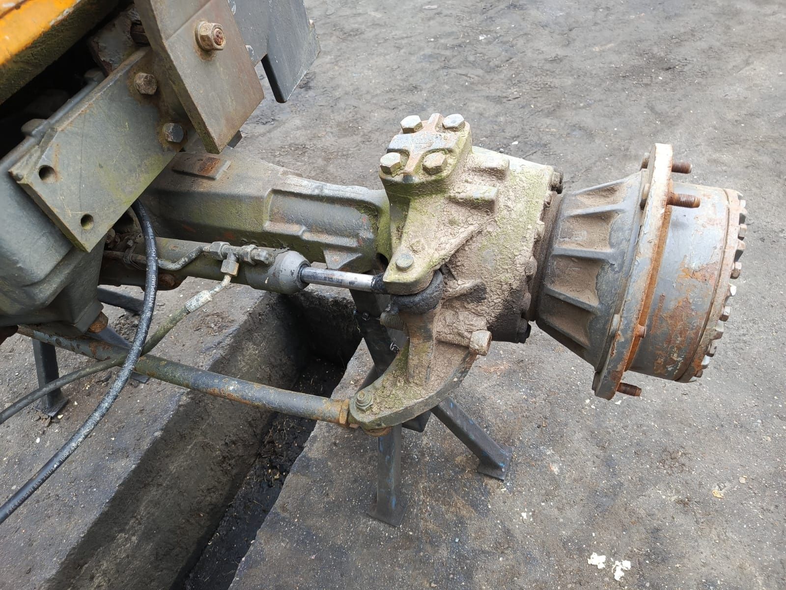 Części do przedniego napędu Renault 70.34/ 80.34/ 90.34 itp