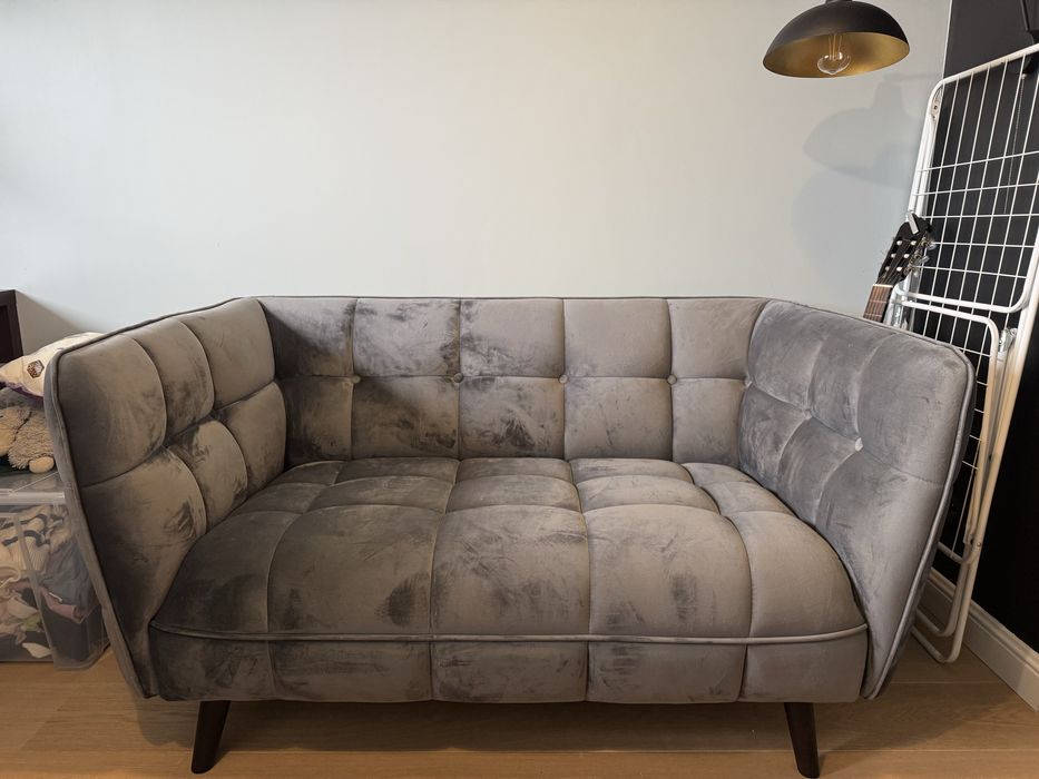Kanapa w stylu glamour