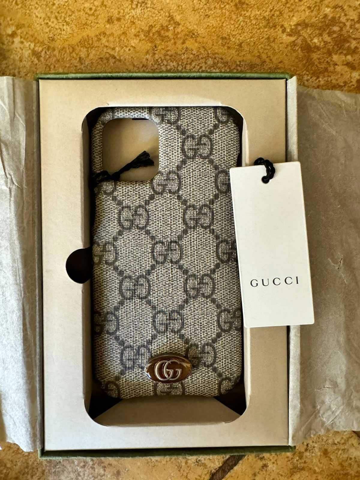 Чехол на I phone 12  Gucci