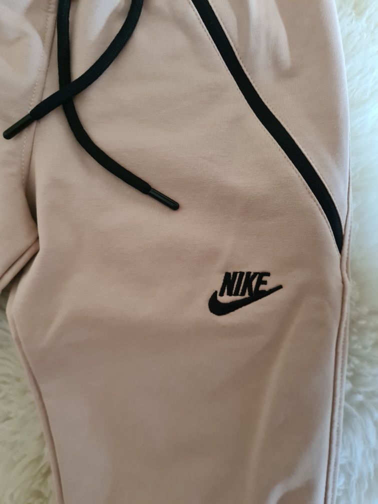 dresy Nike rozmiar S