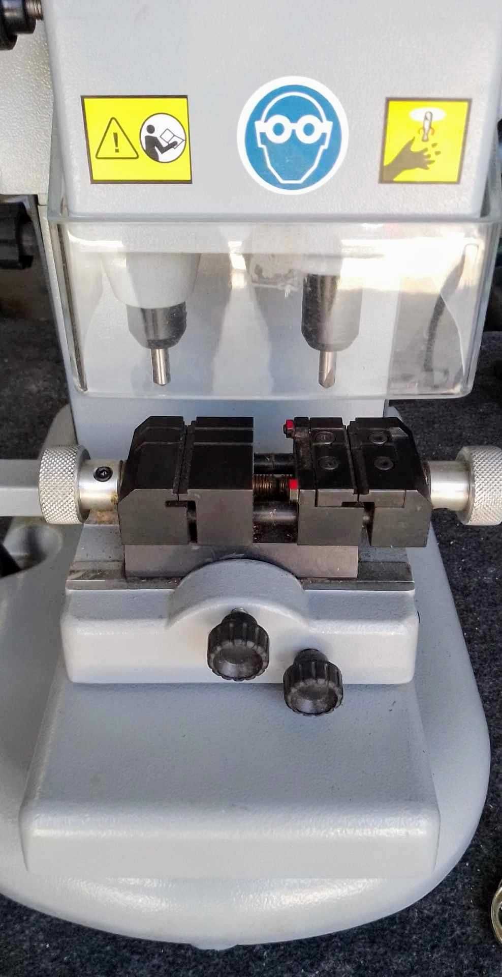 Máquina fazer chaves Silca