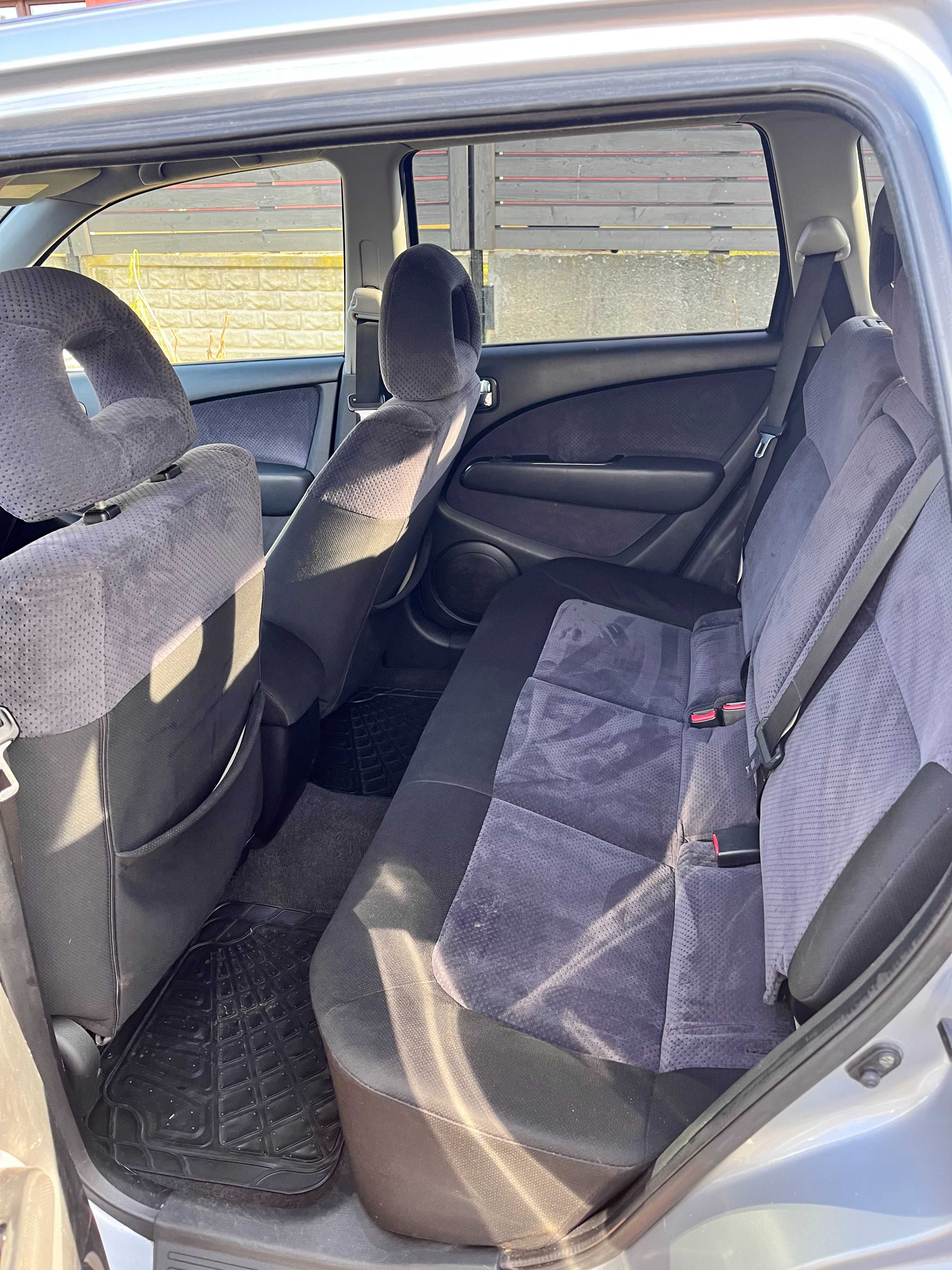 Mitsubishi Outlander 1