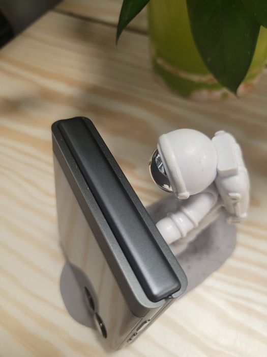 Motorola Razr 2024