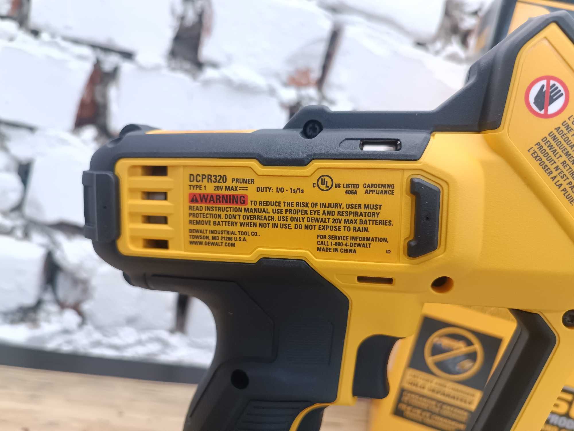 Акумуляторний секатор,сучкоріз,садові ножиці DeWalt DCPR320 з США