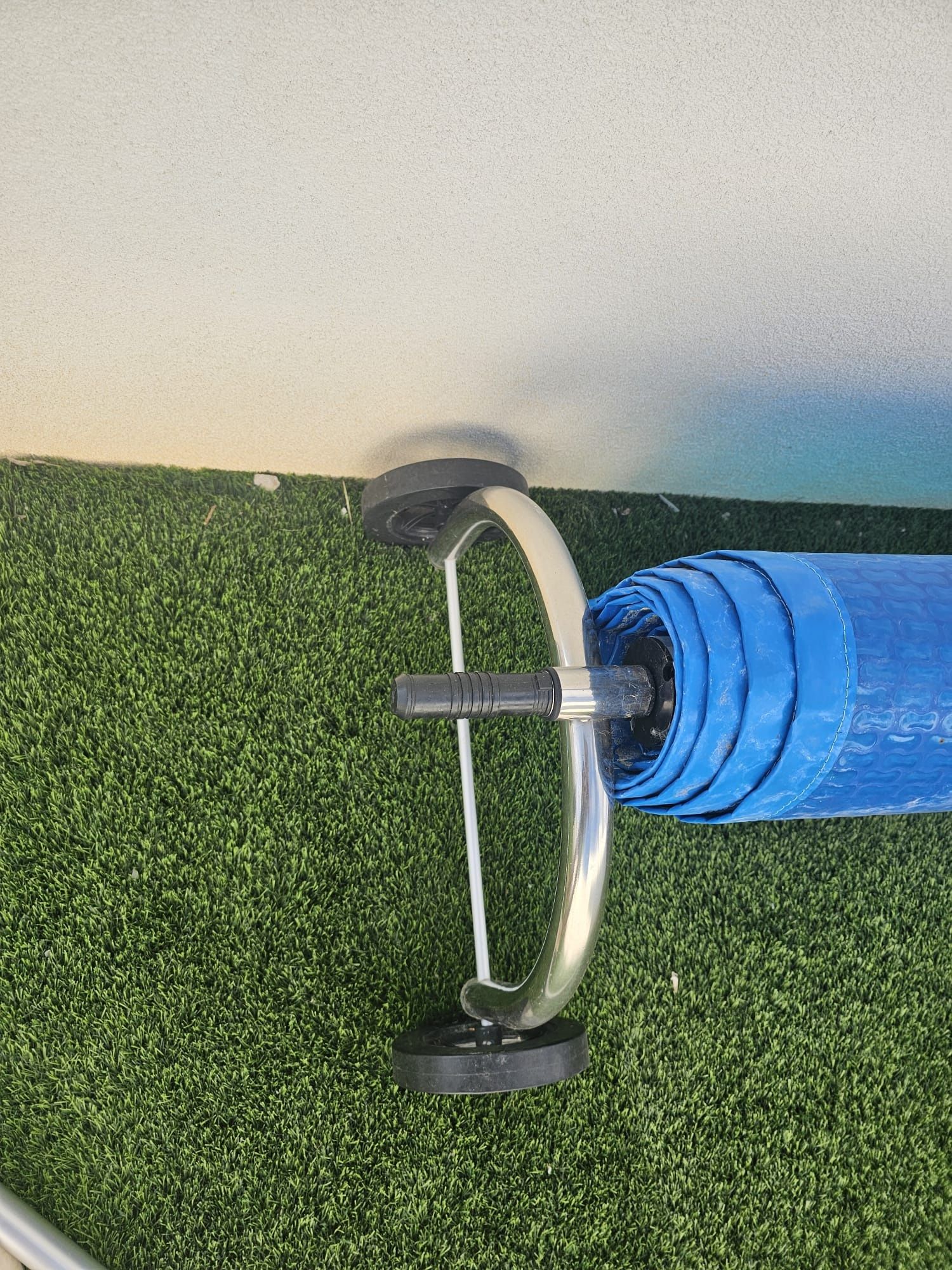 Enrolador de piscina como novo
