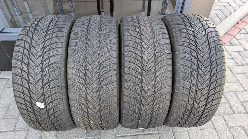 Шини 235/55 R18 100H Bridgestone Blizzak LM001 AO